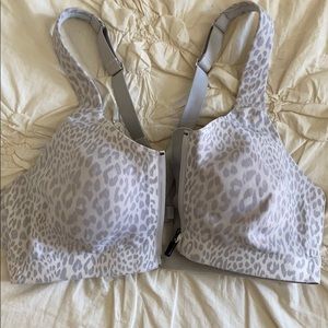 VS Incredible Knockout Ultra Max leopard bra 34C